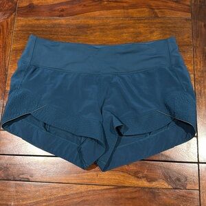 Lululemon Speed up short 2”.